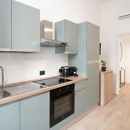 Apartman Casa Enea - Luxury House - Porta Romana - Duomo M3 *