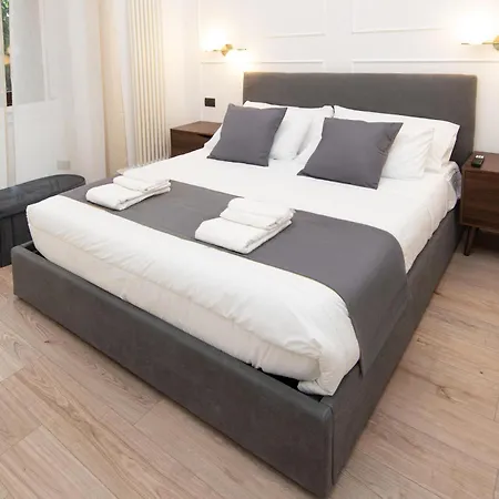 Apartman Casa Enea - Luxury House - Porta Romana - Duomo M3 *